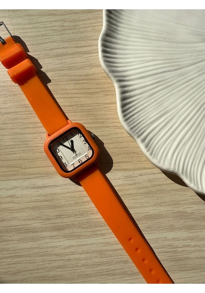 Retro Minimal Silikon Kordon Vintage Kadın Kol Saati Turuncu Altın
