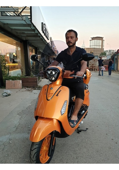 Motocam Yuki Gelato 125 Ön Cam 2023-2026 Model 43cm Füme Renkli 4mm Aparatsız