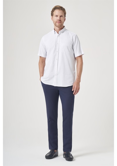İmza Beyaz-mavi Düğmeli Yaka Kısa Kol Cepli Comfort Fit Pamuklu Gömlek 1004260188 Beyaz - K.mavi İmza Beyaz-mavi Düğmeli Yaka Kısa Kol Cepli Comfort Fit Pamuklu Gömlek 1004260188 Beyaz - K.mavi