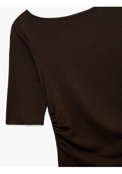 Koton Slim Fit Kısa Kollu Kayık Yaka Drape Detaylı Tişört Kahverengi 6wak50266ek Kahve Koton Slim Fit Kısa Kollu Kayık Yaka Drape Detaylı Tişört Kahverengi 6wak50266ek Kahve