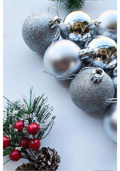 Yılbaşı Ağaç Süsü Gümüş Renkli Top Noel Süs 5 Cm 10 Adet