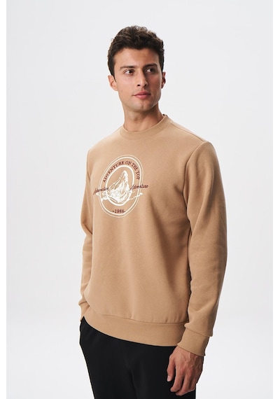 AR-MA Arma Baskılı Yazılı Regular Fit Şardonlu Erkek Bisiklet Yaka Sweatshirt K28124602901 Kahverengi AR-MA Arma Baskılı Yazılı Regular Fit Şardonlu Erkek Bisiklet Yaka Sweatshirt K28124602901 Kahverengi