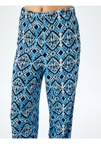 Koton Yüksek Bel Bürümcük Baskılı Geniş Paça Pantolon Mavi Desenli 5sal40017ık Mavi Desenli Mavi Koton Yüksek Bel Bürümcük Baskılı Geniş Paça Pantolon Mavi Desenli 5sal40017ık Mavi Desenli Mavi