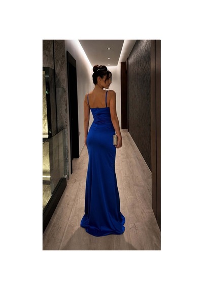 Lior Design Kadın Şık Saten Kumaş V Yaka Yırtmaçlı Askılı Abiye Elbise Saks