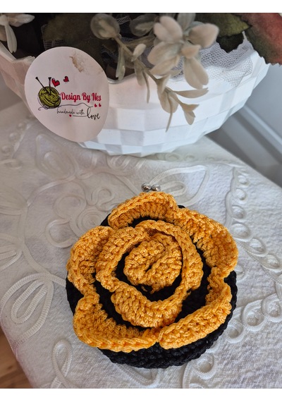 Designbynes El Örgüsü Çiçek Şeklinde Bozuk Para Cüzdanı Sarı