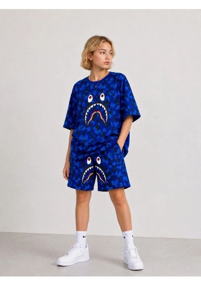 Erkek Çocuk Oversize Kalıp Pubg Bape X Shark Nakışlı Cepli Şort Takım - Siyah Mavi Erkek Çocuk Oversize Kalıp Pubg Bape X Shark Nakışlı Cepli Şort Takım - Siyah Mavi