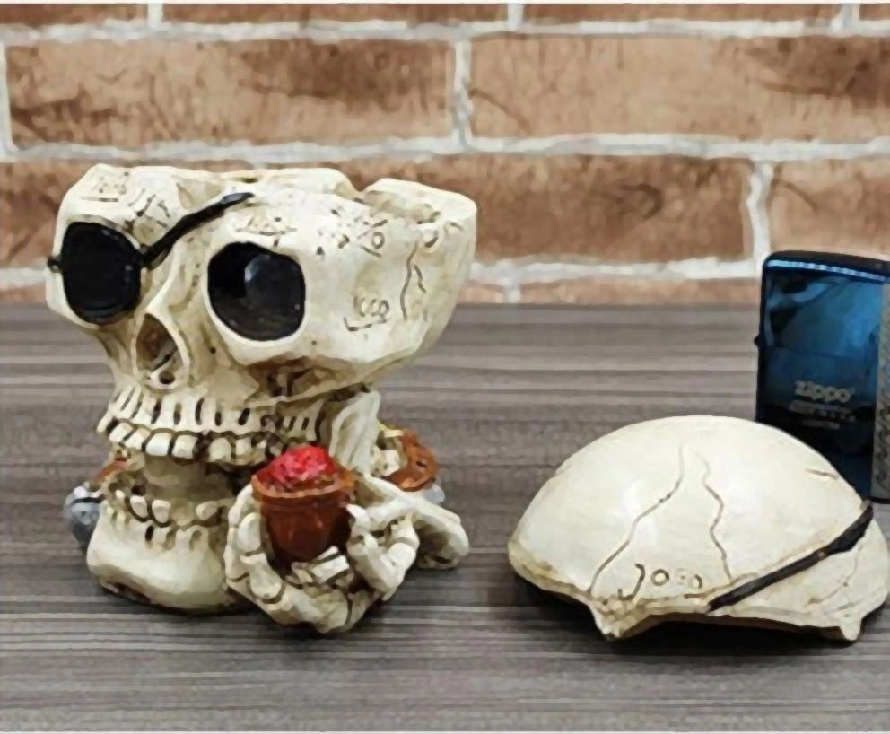 Kapaklı Reçine Kafatası Küllük Gotik Vintage Dekoratif Sigara Küllüğü Ev Ofis Masa Süsü Kurukafa 3