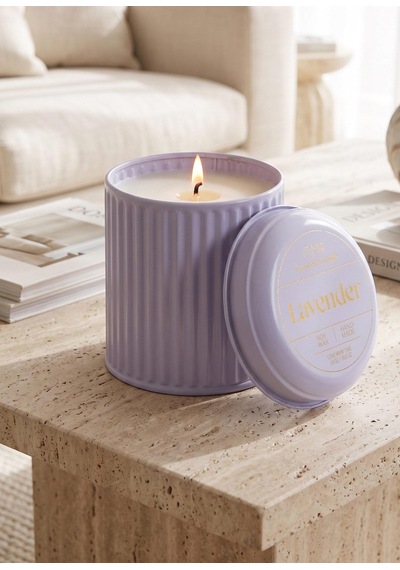 The Mia Calm Lavanta Kokulu Lila Kapaklı Mum 830 Gr 12x10 Beyaz
