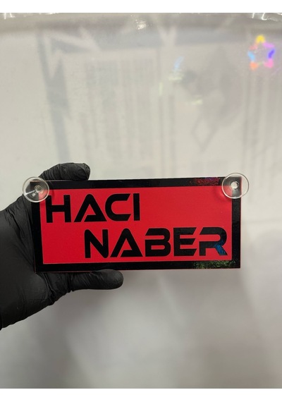 Kırmızı Renk Üzeri Siyah Renk Hacı Naber Yazılı Vantuzlu Cam Süsü