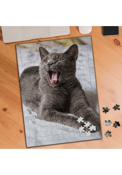 Gri Tüylü Esneyen Kedicik 240 Parça Puzzle Yapboz-ks001102