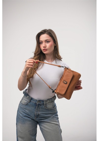 Ççs 18233 Omuz Askılı Çapraz Çanta Camel