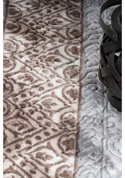 Raschel Carpet Gri Emboss Desenli Kalın Yumuşak Kaymaz Özel Taban Halı Yolluk