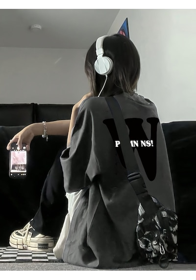Noıssey Urban Pop Graphic Kadın Tişört Koleksiyonukod 5137 Füme