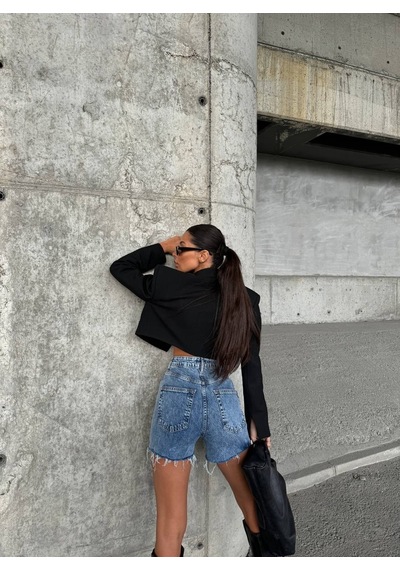 HerTon Kadın Oval Cep Tasarımlı Kesik Paça Lıkralı Denim Şort
