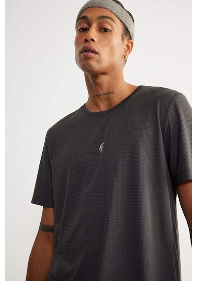 DeFactoFit Hızlı Kuruyan Slim Fit Dar Kesim Bisiklet Yaka Baskılı Sporcu Kısa Kollu Tişört V2887AZ25SPBK81