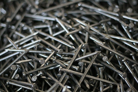 Başsız Siyah Tel Çivi 12x40 - 2,5 Kg 0.2 MM