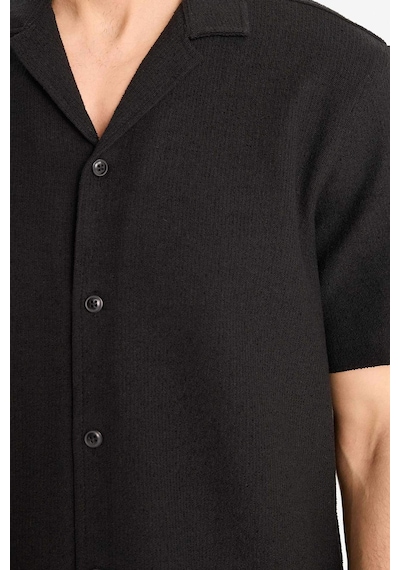 DeFacto Relax Fit Yazlık Apaş Yaka Pamuklu Kısa Kollu Siyah Gömlek B4130AX25SPBK81