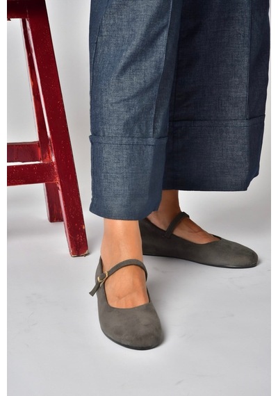 Fox Shoes Y250770702 Gri Süet Alçak Dolgu Tabanlı Kadın Ayakkabı