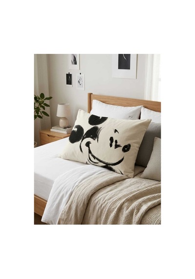 Mickey Mouse Pamuk Yastık Kılıfı Bej