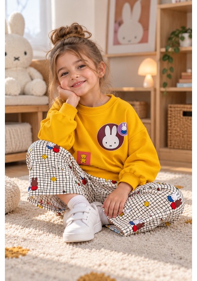 Tucankids Kız Çocuk Miffy Tavşan Baskılı 2'li Eşofman Takımı %100 Pamuk 3 İplik Şardonsuz Sweatshirt Ve Desenli Pantolon 2-8 Yaş Sarı Tucankids Kız Çocuk Miffy Tavşan Baskılı 2'li Eşofman Takımı %100 Pamuk 3 İplik Şardonsuz Sweatshirt Ve Desenli Pantolon 2-8 Yaş Sarı