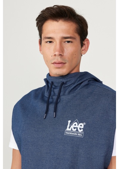 Lee Regular Fit Normal Kesim Kapüşonlu Sıfır Kol Erkek Lacivert Sweatshirt L231252410 Lacivert Lee Regular Fit Normal Kesim Kapüşonlu Sıfır Kol Erkek Lacivert Sweatshirt L231252410 Lacivert