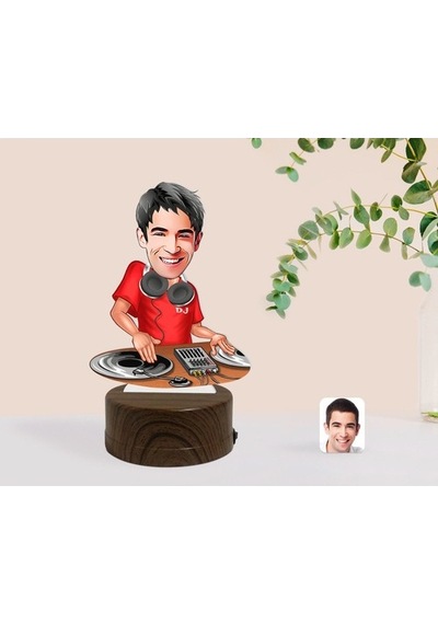 Kişiye Özel Erkek Dj Karikatürlü Dekoratif 3D Biblo Led Işıklı Ge