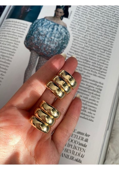 Pinery Jewels 3 Sıra Halka Altın Kaplama Küpe Çifti Altın