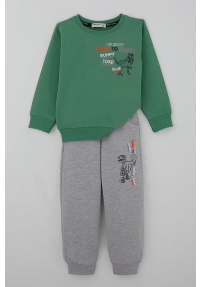 Breeze Erkek Çocuk Eşofman Takımı Dinozor Kampı Sırt Baskı Detaylı 2-6 Yaş, Mint Yeşili Breeze Erkek Çocuk Eşofman Takımı Dinozor Kampı Sırt Baskı Detaylı 2-6 Yaş, Mint Yeşili