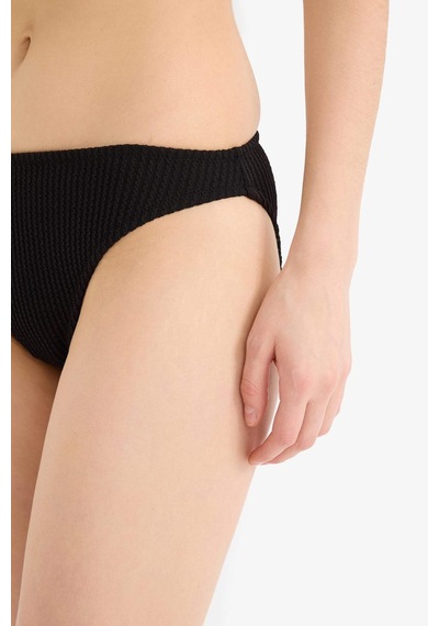 Defacto Regular Fit Bürümcük Bikini Altı-fall İn Love B6904ax25smbk81 Siyah