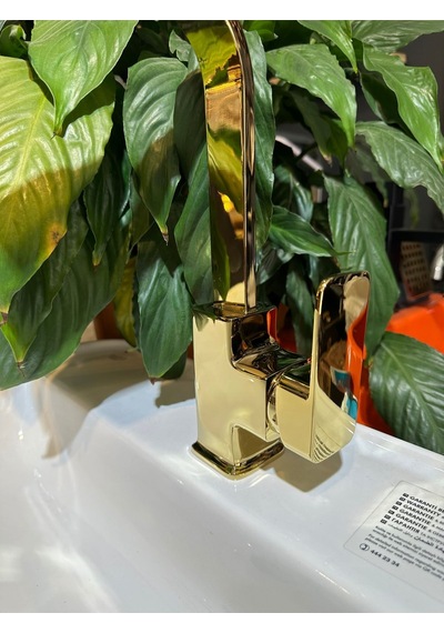 İsaoğlu Yapı Gold Lavabo Bataryası Kolay Abdest Yüksek Model Banyo Musluğu Kare Tasarım Armatür Gold