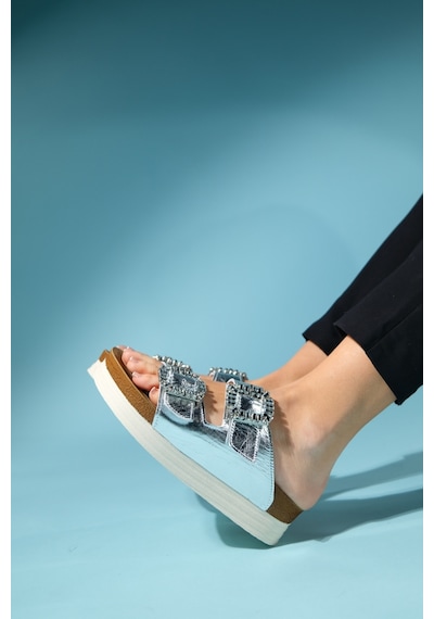 Luvishoes Polacca Gümüş Cilt Taşlı Çift Bantlı Hakiki Deri Kadın Kalın Tabanlı Terlik Gümüş Luvishoes Polacca Gümüş Cilt Taşlı Çift Bantlı Hakiki Deri Kadın Kalın Tabanlı Terlik Gümüş