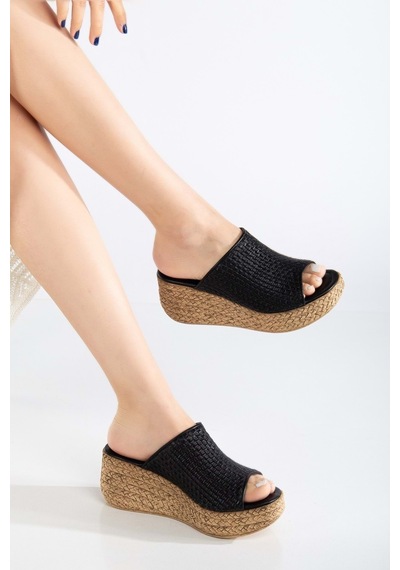 Analin Shoes Kadın Hakiki Deri Örgülü Terlik - Siyah