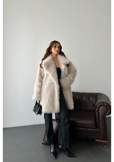 Myloore Kadın Bej Oversize Premium Kürk Kaban Mlb106