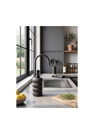 Dalgalı Seramik Mat Siyah Pompalı Sıvı Sabunluk - 400 Ml - 18 X 8 X 7 Cm
