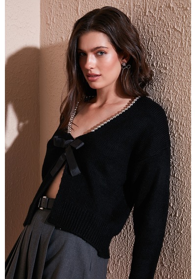 Lela Premium Boncuk Ve Fiyonk Detaylı Regular Fit V Yaka Triko Bayan Hırka 680Hi00180 Siyah