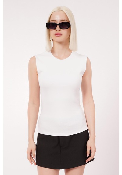 Seeh Beyaz Kadın Basic Slim Fit T-shirt Sh250