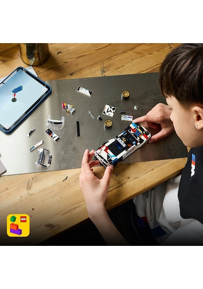 LEGO® Speed Champions BMW M3 (E30) 77263 - 9 Yaş ve Üzeri Çocuklar için 1 Minifigür İçeren Yaratıcı Oyuncak Yapım Seti (358 Parça)