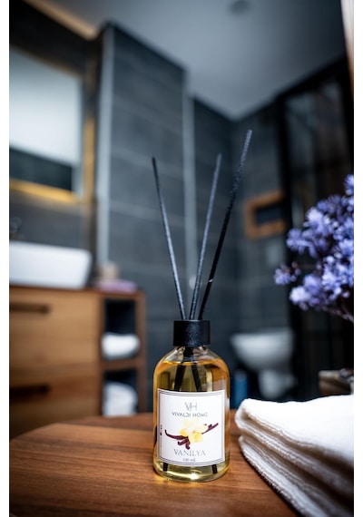 Vivaldi Home Vanilya Çubuklu Oda Kokusu Esansiyel Uçucu Yağ 100 ML