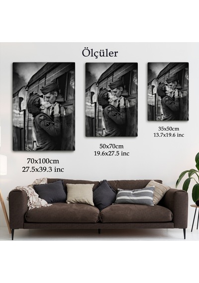 Ayrılık Zamanı Sevgilisi İle Trende Öpüşen Asker Kanvas Tablo-5227 50 X 70