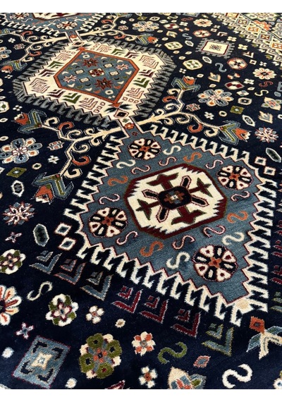 Asaryün Halı Ipek H4320al Lacivert İpeksi Geleneksel Renkli Göbekli Klasik Desen Salon Halısı Modern Renkli
