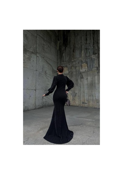 Lior Design Kadın Minimal Tasarım Simli Kumaş Degaje Yaka Dekolteli Maxi Abiye Elbise Siyah Lior Design Kadın Minimal Tasarım Simli Kumaş Degaje Yaka Dekolteli Maxi Abiye Elbise Siyah