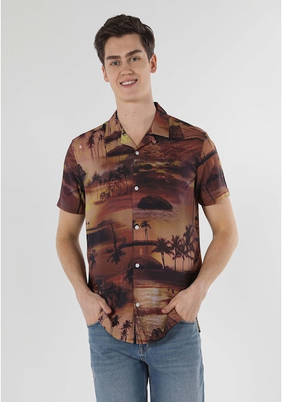 Colin's Colins Regular Fit Shirt Neck Baskılı Erkek Kahverengi Kısa Kol Gömlek Cl1057831 Q1.v1 Cor Cinnamon Çok Renkli Colin's Colins Regular Fit Shirt Neck Baskılı Erkek Kahverengi Kısa Kol Gömlek Cl1057831 Q1.v1 Cor Cinnamon Çok Renkli