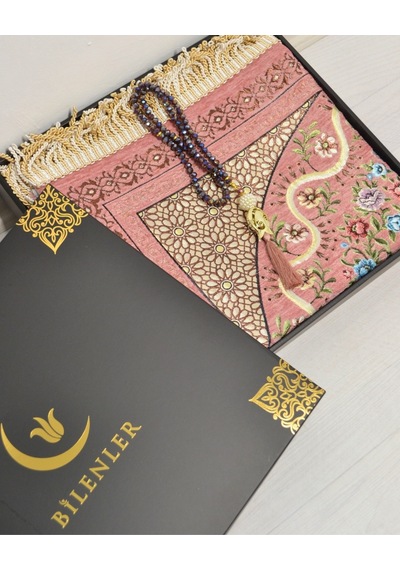 Kadife Astarlı Seccade Ve Kristal Tesbih Özel Kutulu Lüks Hediyelik Çeyizlik Set Pembe