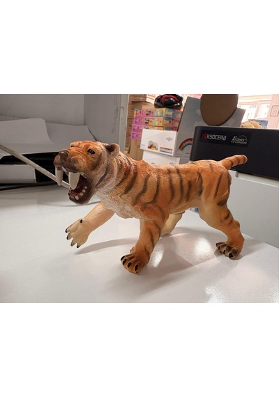 Plastik Oyuncak Büyük Boy Hayvan Smilodon Kaplan 17 Cm