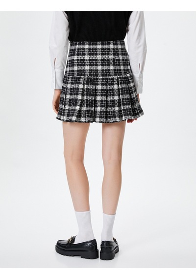 Koton Tüvit Pileli Mini Etek Slim Fit Siyah Ekose 4wal70034ıw Siyah Ekoseli Siyah