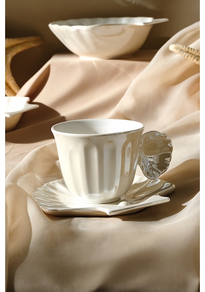 Karaca İstiridye Tabaklı Çay Fincanı 200 Ml Kırık Beyaz