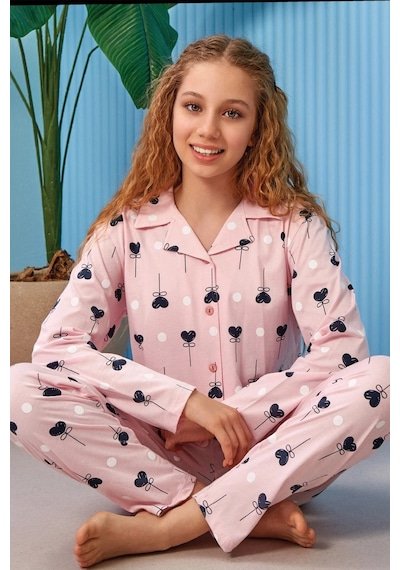 Kalp Desenli Yazlık Kız Çocuk Pijama Takımı - Pembe Düğmeli Gömlek Yakalı %100 Pamuklu Takım Pembe Kalp Desenli Yazlık Kız Çocuk Pijama Takımı - Pembe Düğmeli Gömlek Yakalı %100 Pamuklu Takım Pembe