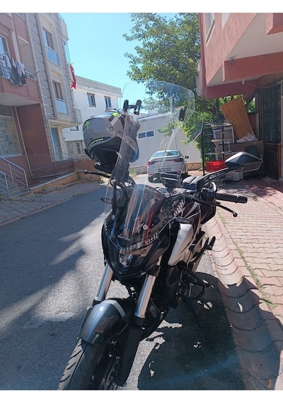 Dominar 250 Dominar 400 Tur Camı + Montaj Demiri Cam Yükseklik 60cm X Üst Genişlik 40cm