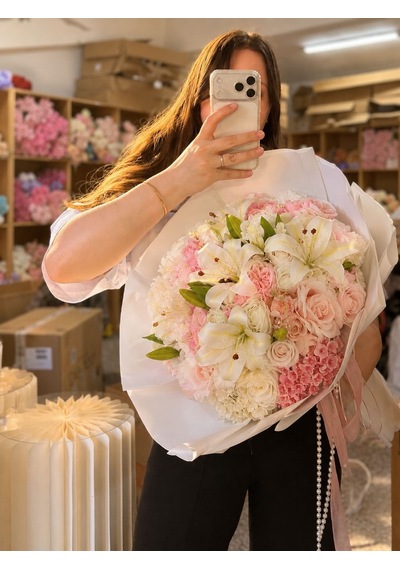 İnci Işıltısı Lilyum Buketi Diğer