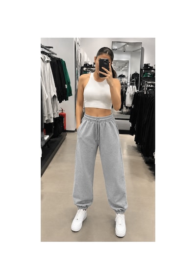 Modanida Kadın Gri Oversize Eşofman Altı İki İplik Paçası Lastikli Yüksek Bel Eşofman Gri Gri Modanida Kadın Gri Oversize Eşofman Altı İki İplik Paçası Lastikli Yüksek Bel Eşofman Gri Gri